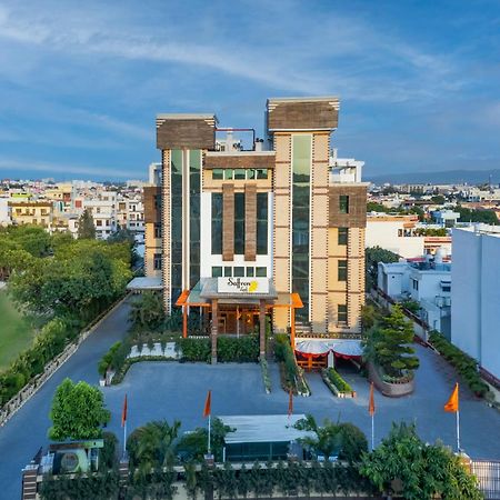 Hotel Saffron Leaf Dehradun Extérieur photo