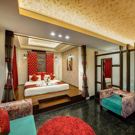 Hotel Saffron Leaf Dehradun Extérieur photo