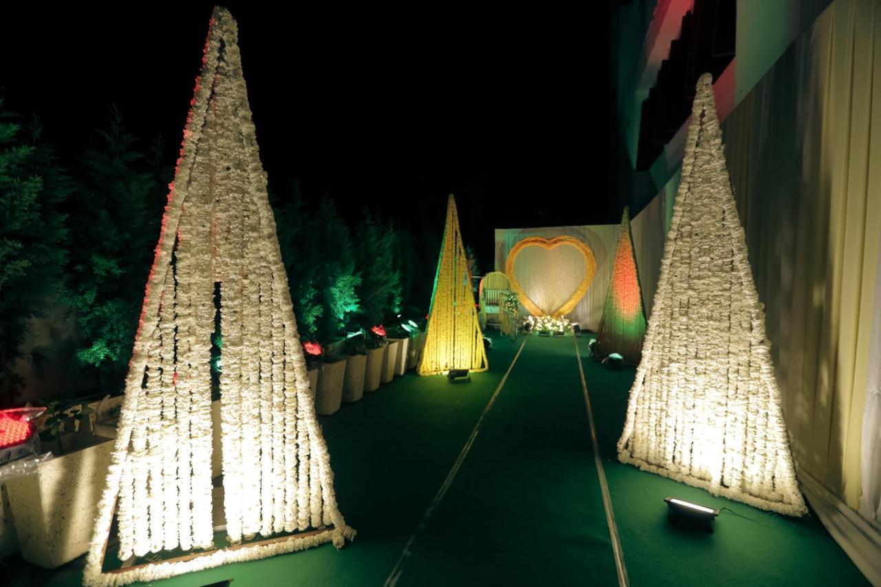 Hotel Saffron Leaf Dehradun Extérieur photo